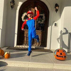 Super Mario brothers Mario costume
